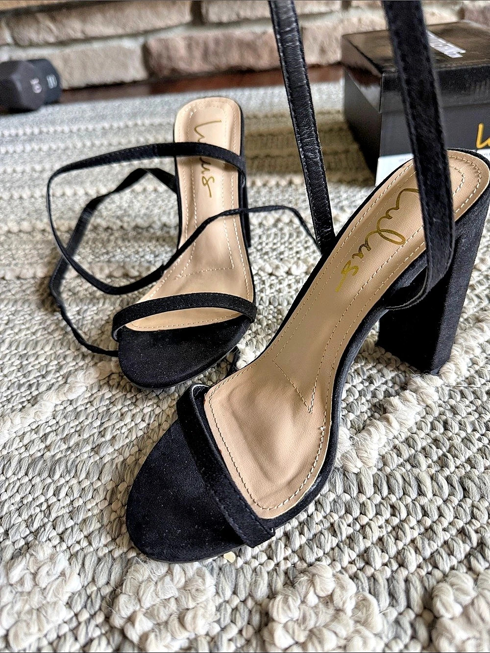 Lulus Nyla Black Heels Size US 6